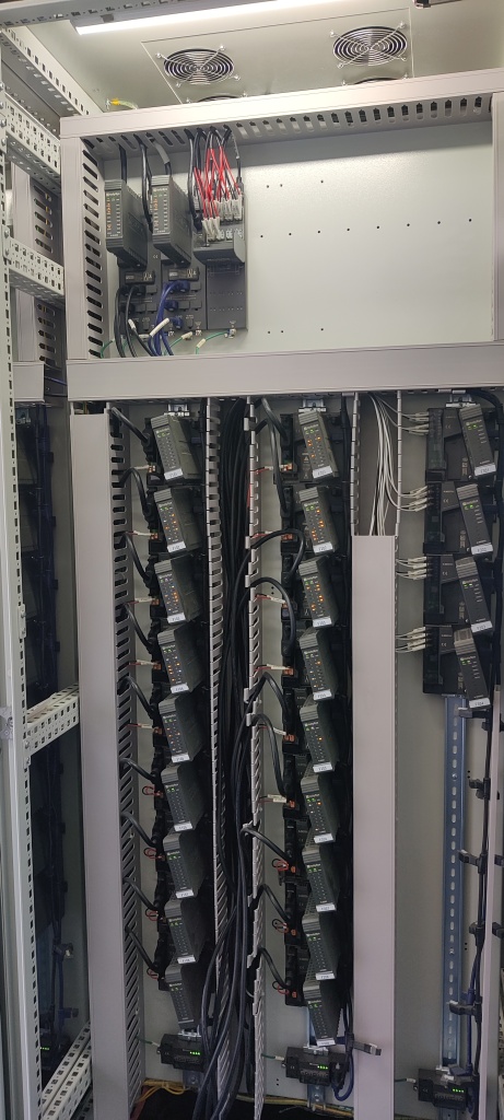 шкаф управления СПГ.jpg